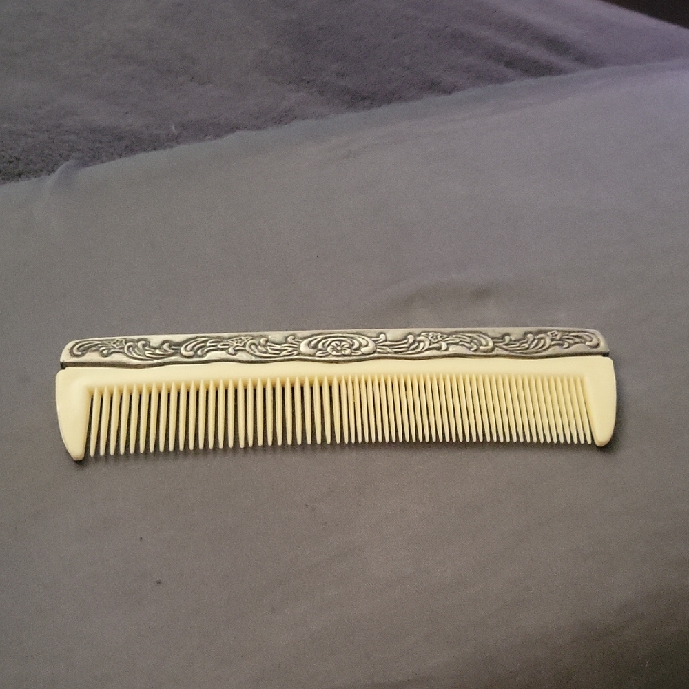 Vintage silver comb